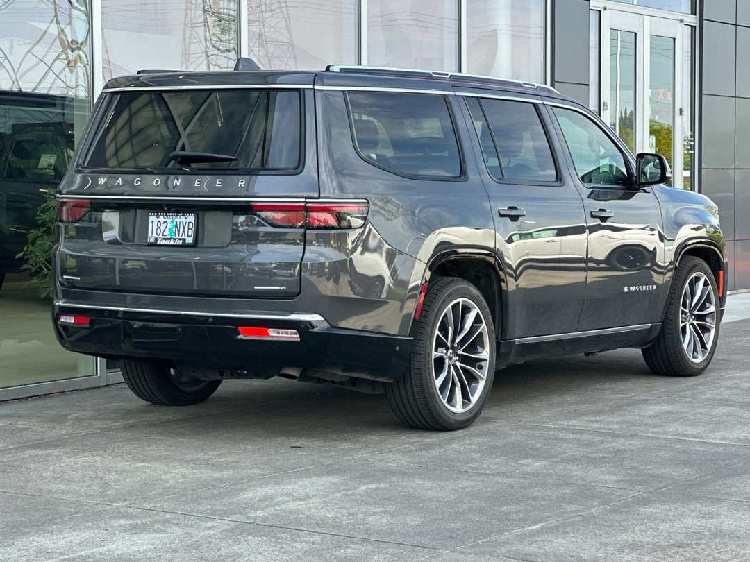2022 Jeep Wagoneer Series III - Image 3