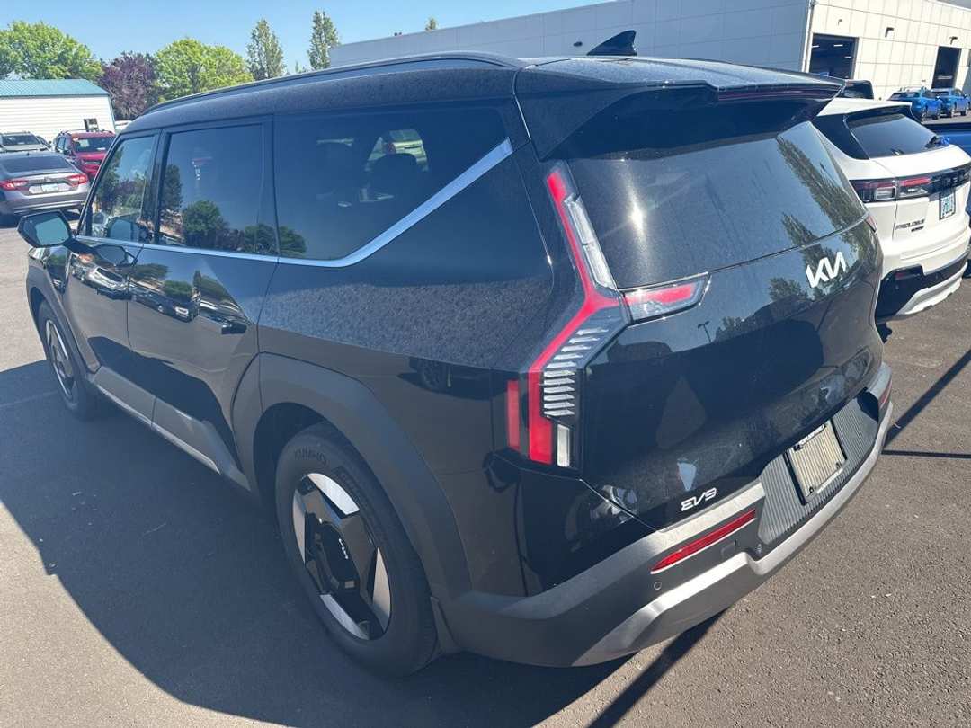 2024 Kia Ev9 Wind - Image 3