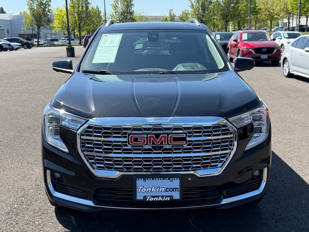 2022 GMC Terrain Denali - Image 3