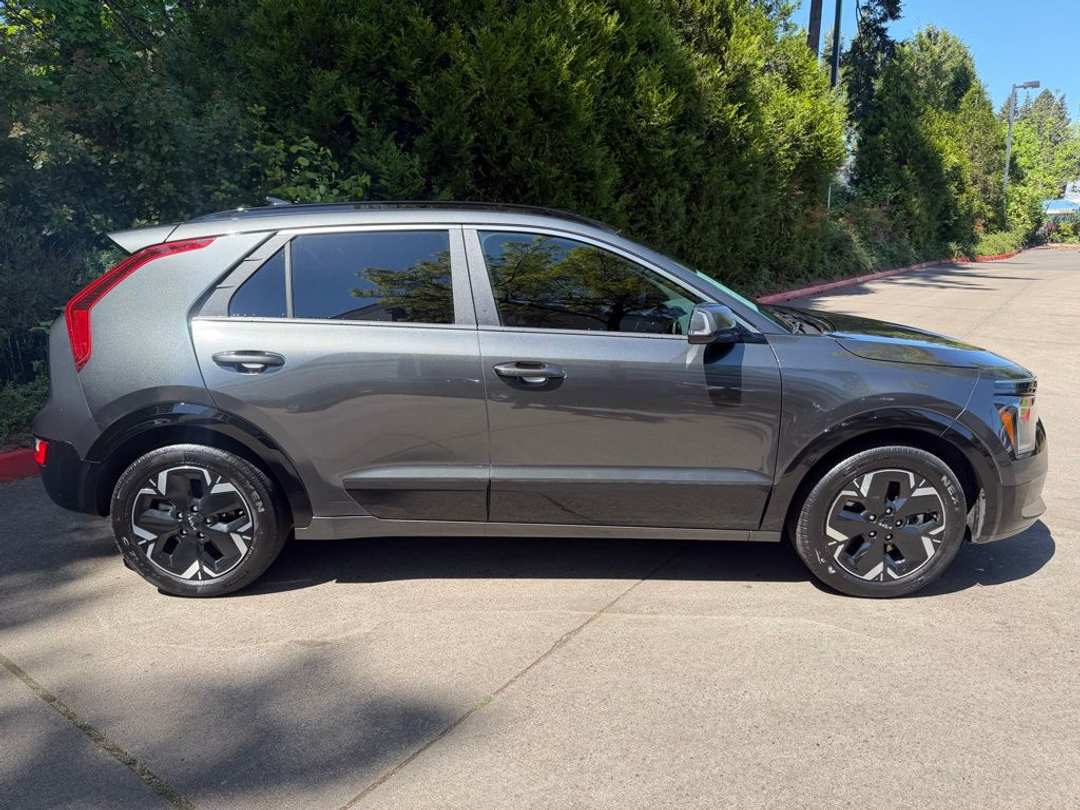 2024 Kia Niro Ev Wind - Image 2