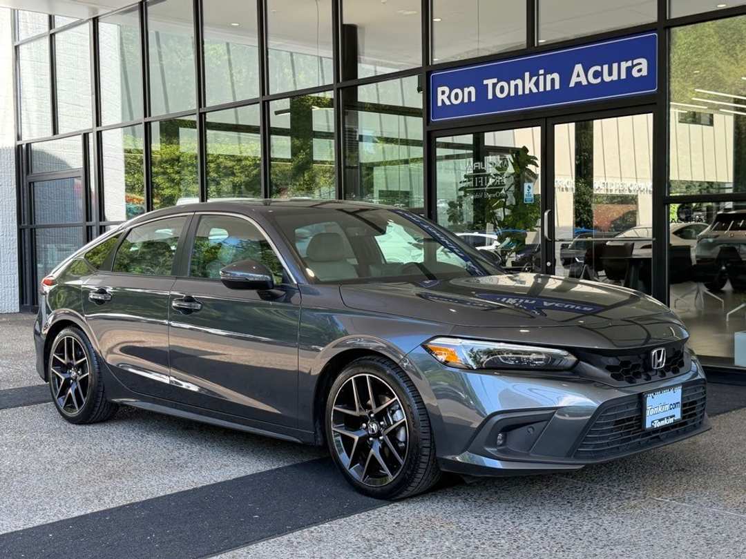 2023 Honda Civic Sport Touring - Image 2