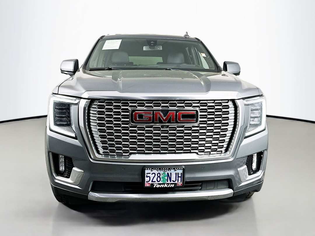 2022 GMC Yukon Xl Denali - Image 3