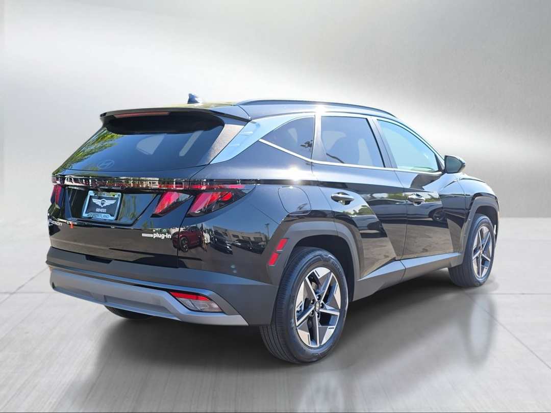 2025 Hyundai Tucson SEL - Image 3