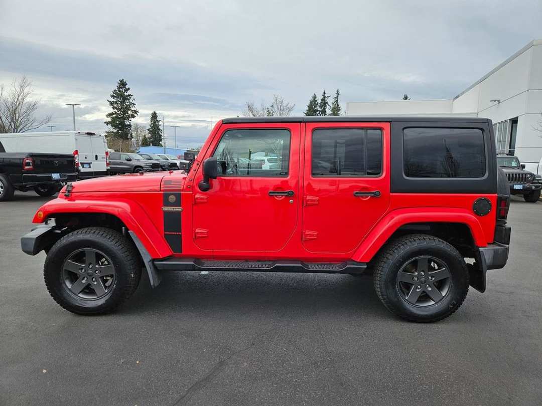 2016 Jeep Wrangler Unlimited Freedom Edition - Image 3
