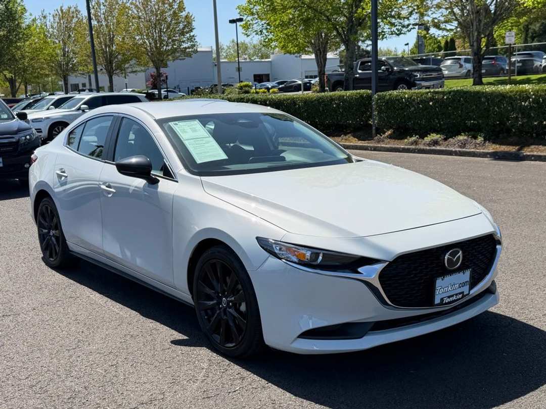 2024 MAZDA Mazda3 2.5 S Select Sport - Image 2