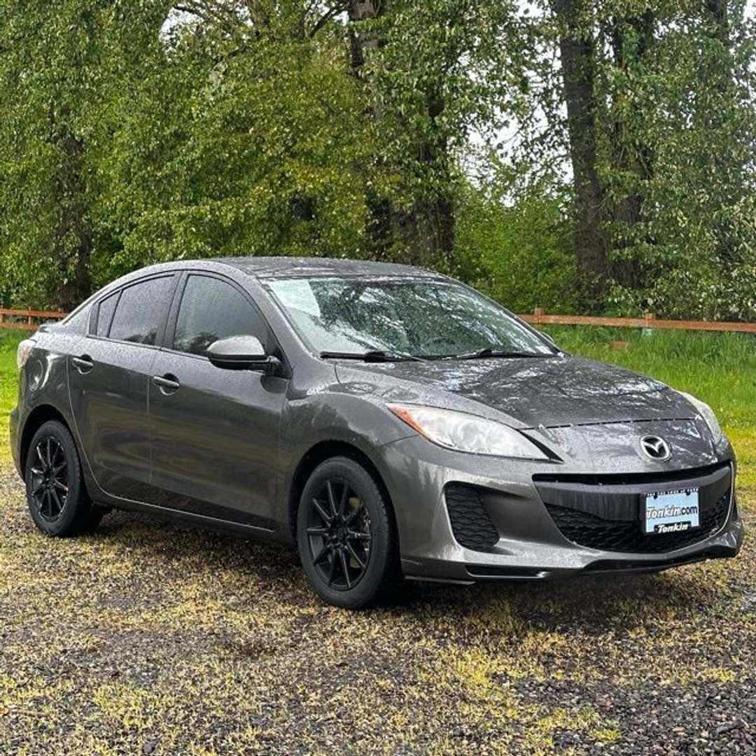 2012 MAZDA Mazda3 i Touring - Image 2