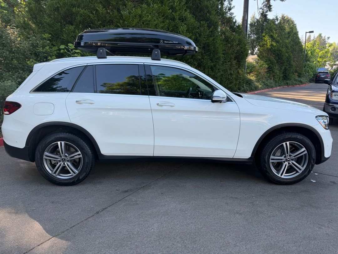 2021 Mercedes-Benz GLC GLC 300 - Image 2