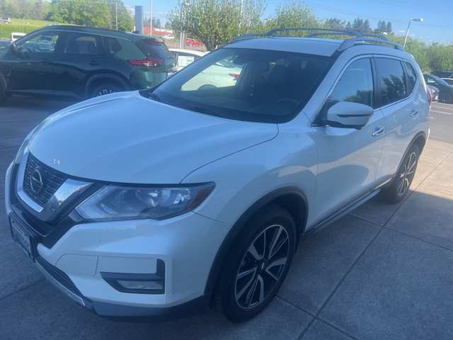 2020 Nissan Rogue SL