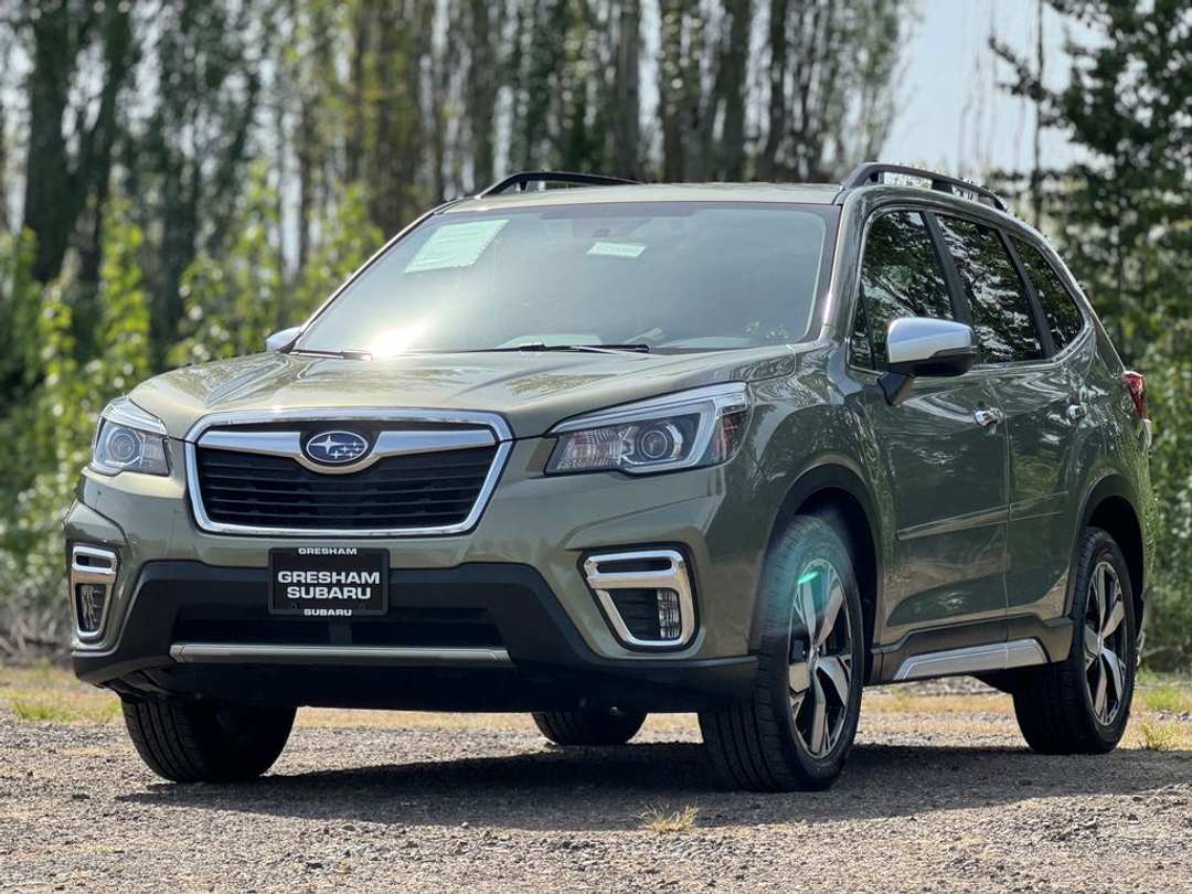 2019 Subaru Forester Touring - Image 3