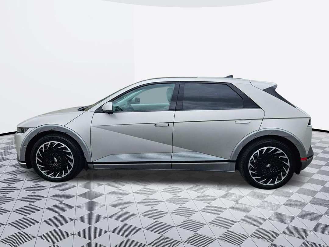 2023 Hyundai Ioniq 5 Limited - Image 3