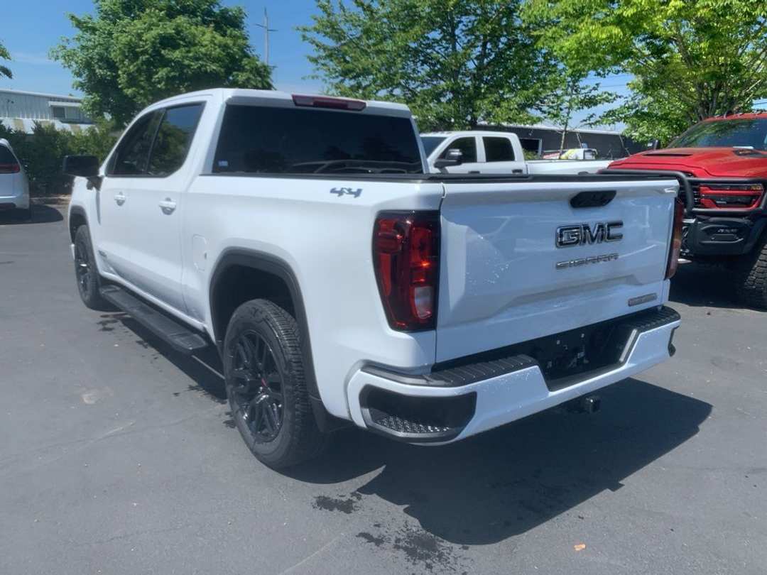 2024 GMC Sierra 1500 Elevation - Image 2