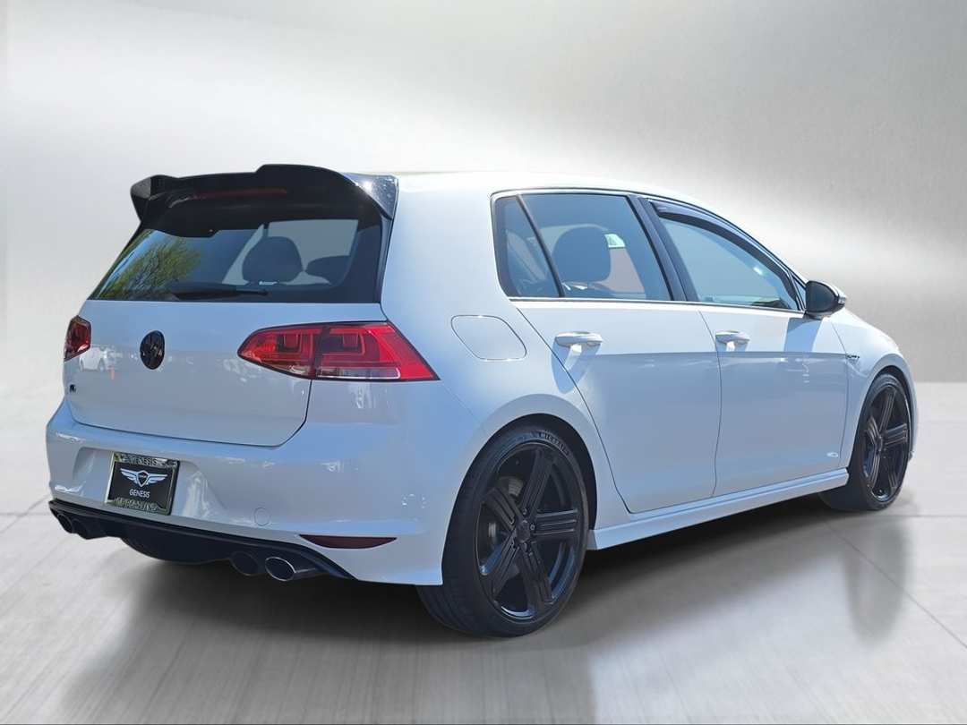 2016 Volkswagen Golf R Base - Image 3