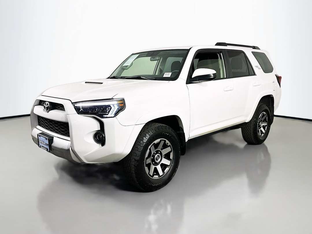 2019 Toyota 4Runner TRD OffRoad - Image 3