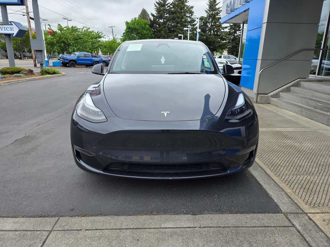 2024 Tesla Model Y Long Range - Image 3