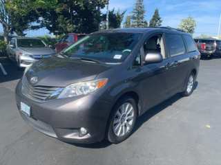 2012 Toyota Sienna XLE