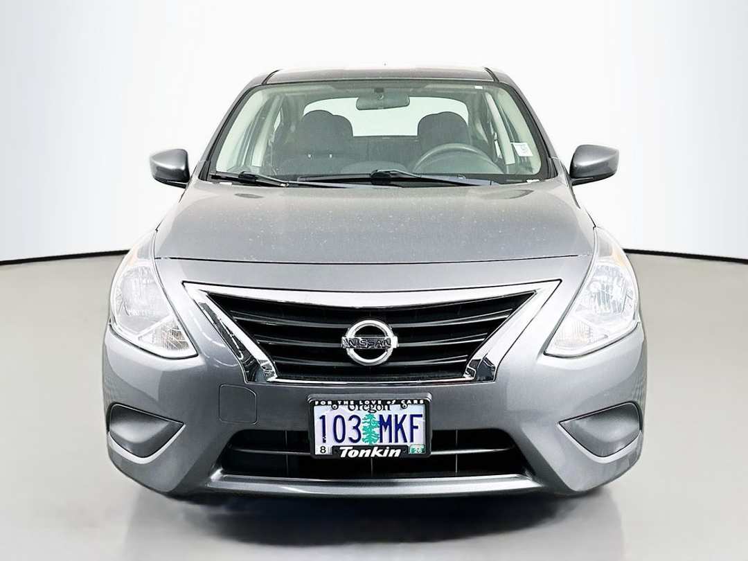 2018 Nissan Versa 1.6 SV - Image 3
