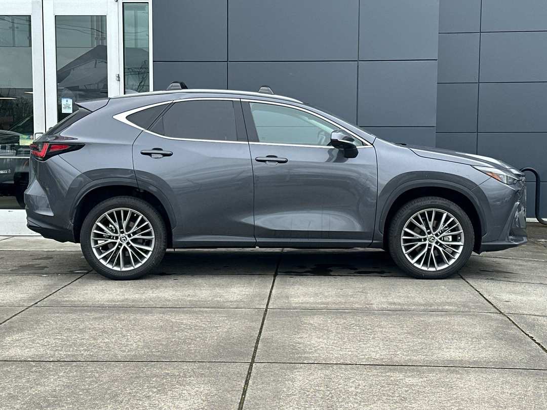 2023 Lexus NX 350 Luxury - Image 2