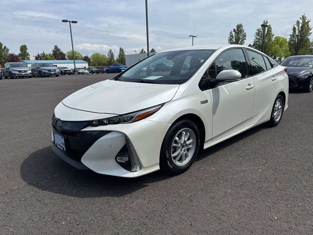 2018 Toyota Prius Prime Advanced - Image 3