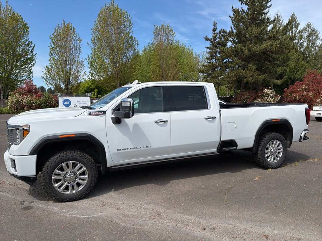 2023 GMC Sierra 3500Hd Denali - Image 2