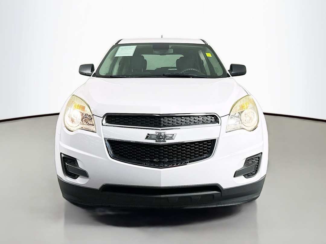2015 Chevrolet Equinox LS - Image 2