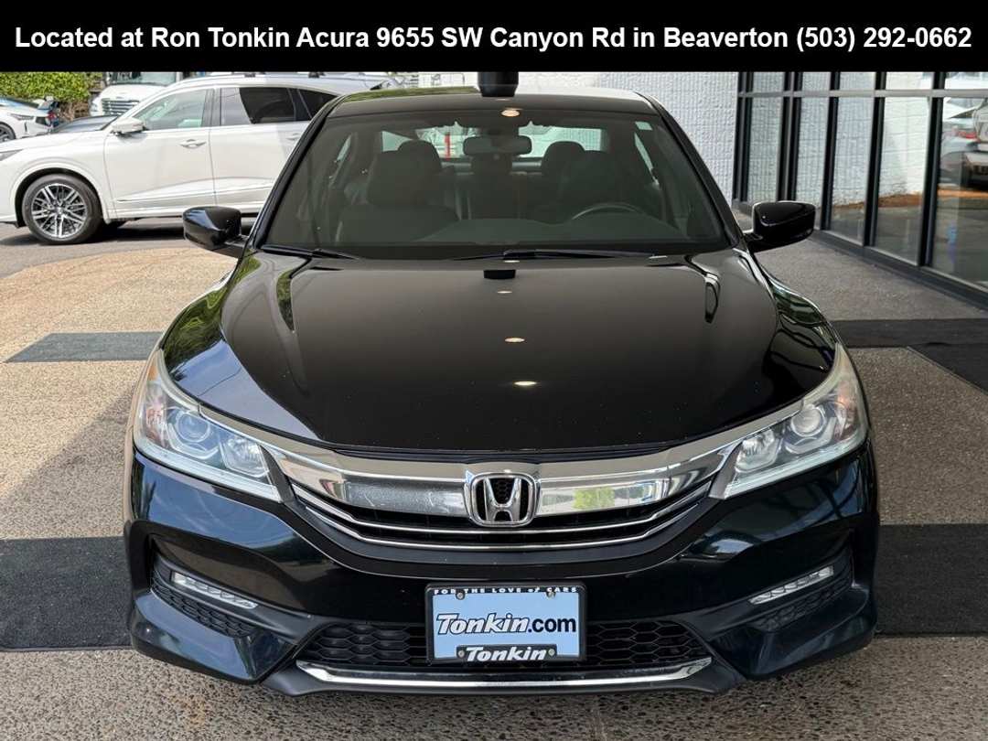 2017 Honda Accord Sport - Image 3