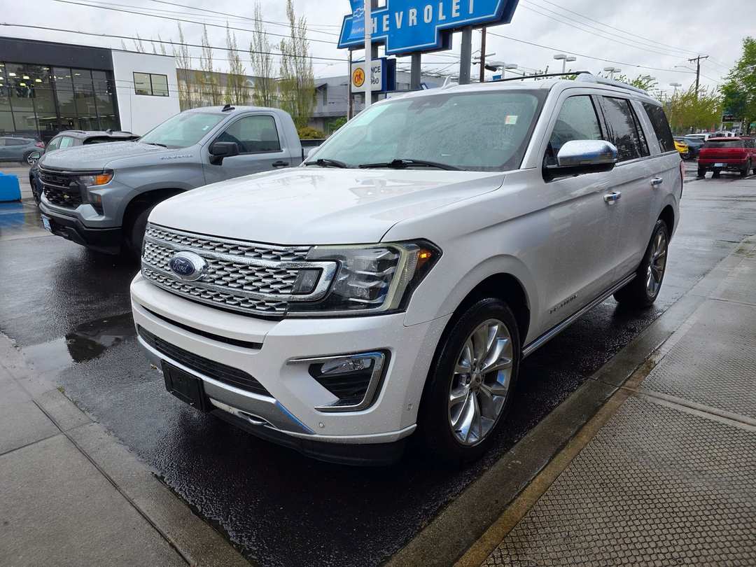 2018 Ford Expedition Platinum - Image 2