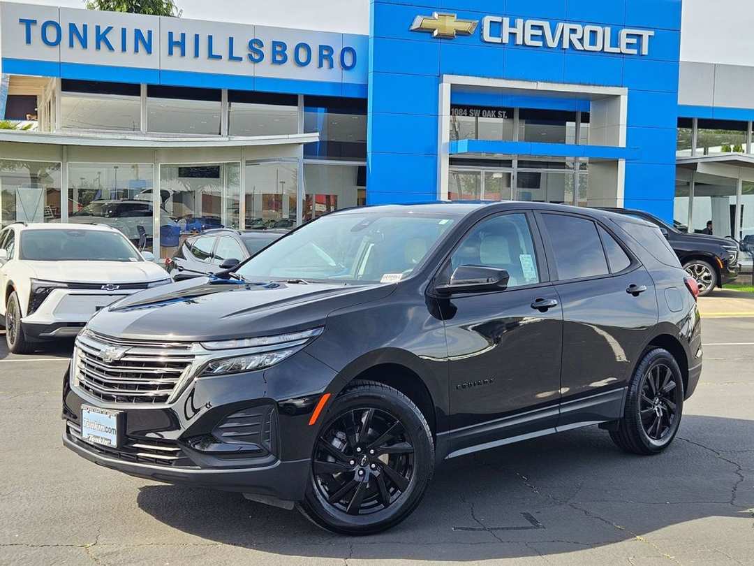 2024 Chevrolet Equinox LS - Image 2