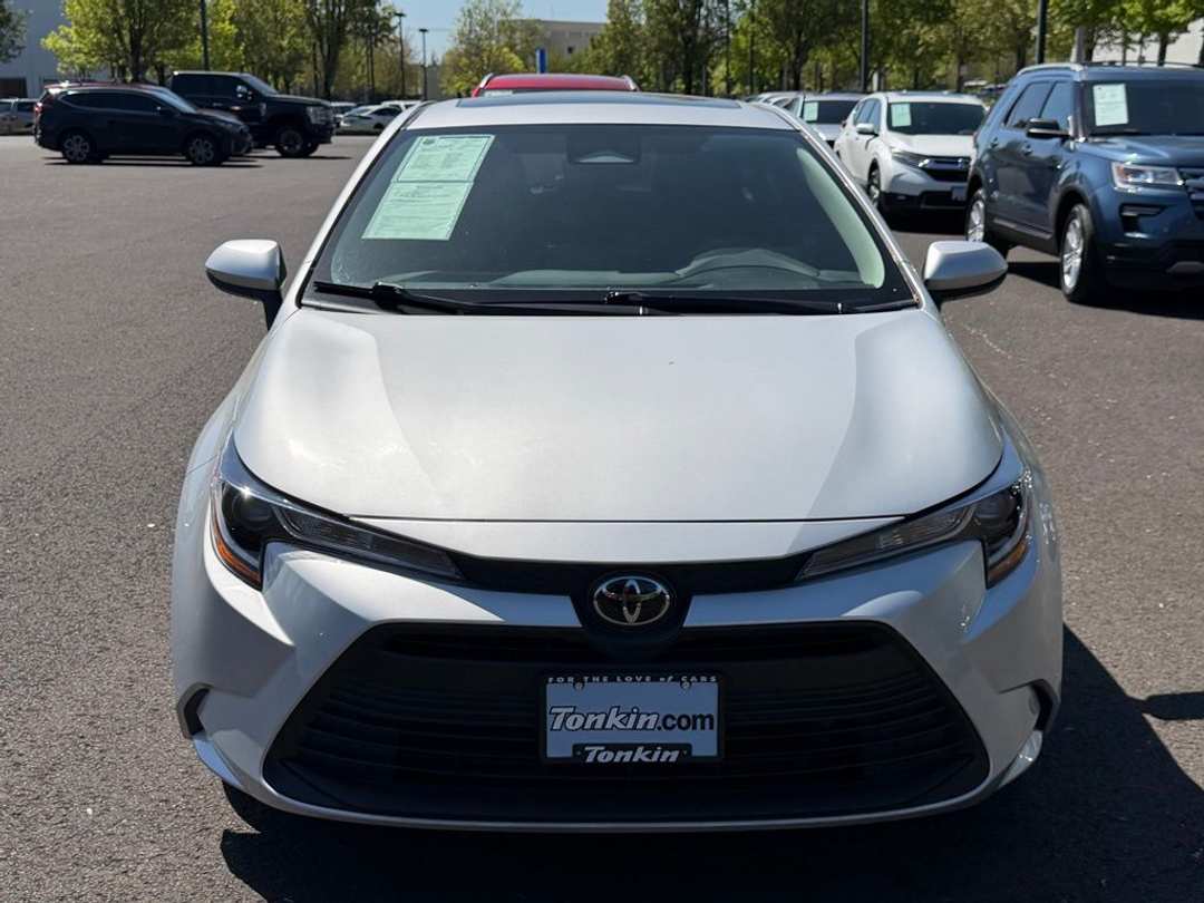 2024 Toyota Corolla LE - Image 3