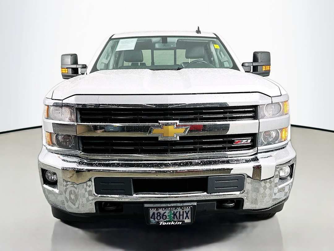2015 Chevrolet Silverado 2500Hd LT - Image 3