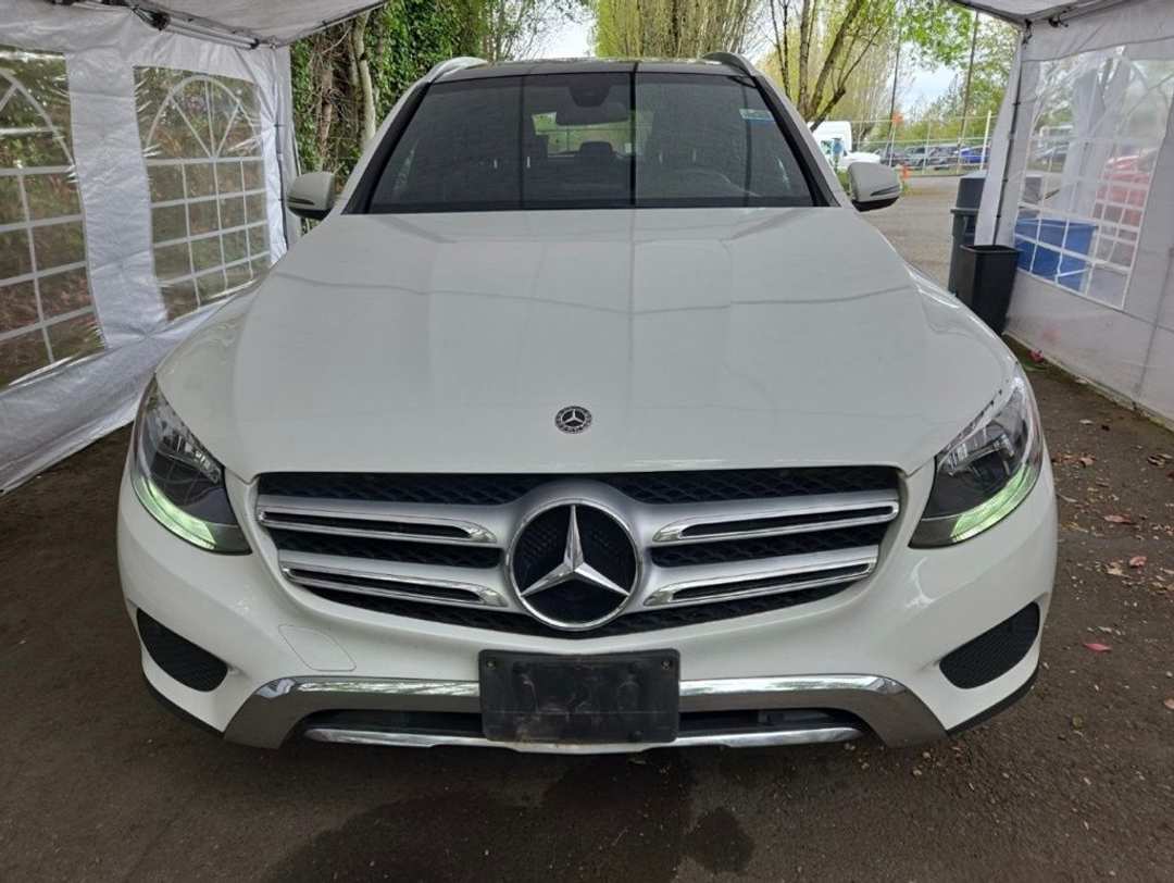 2019 Mercedes-Benz GLC GLC 300 - Image 3