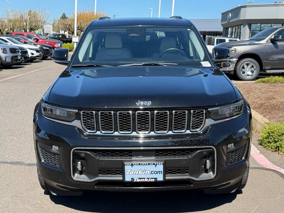 2022 Jeep Grand Cherokee L Overland - Image 3