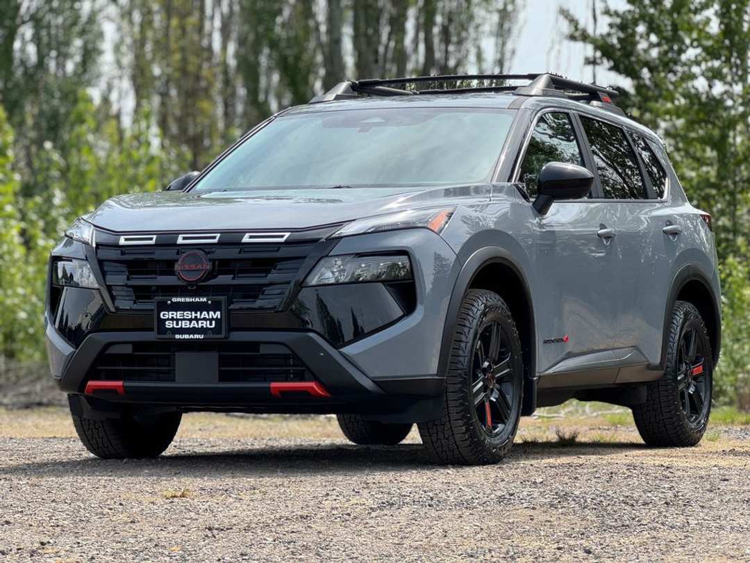 2026 Nissan Rogue Rock Creek - Image 3