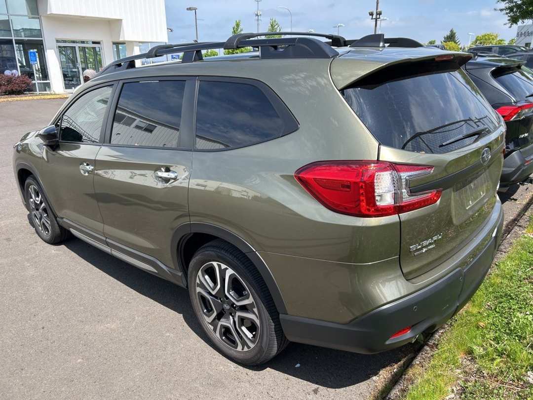 2025 Subaru Ascent Touring - Image 2