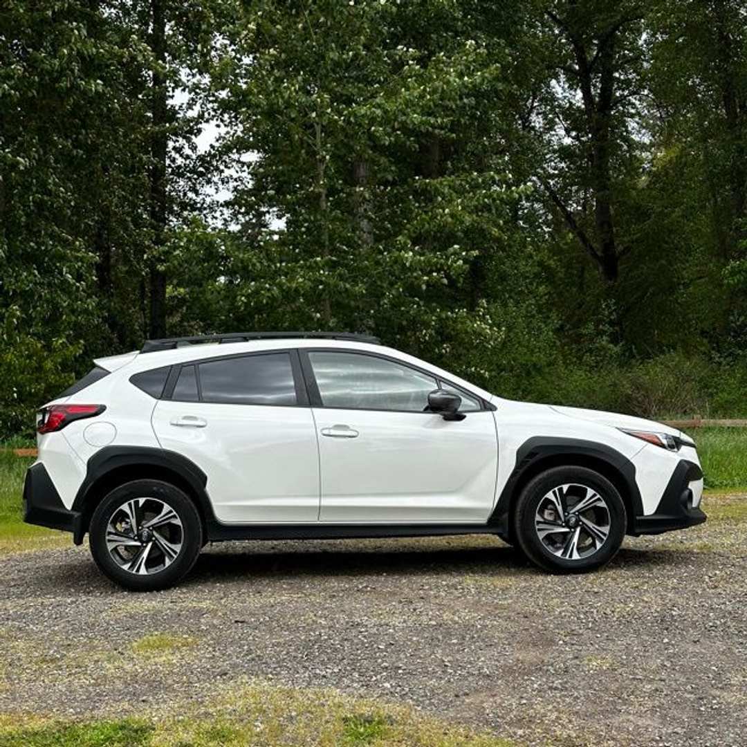 2024 Subaru Crosstrek Premium - Image 3
