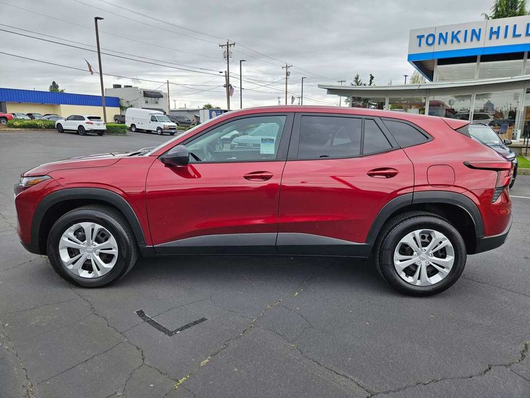 2024 Chevrolet Trax LS - Image 3