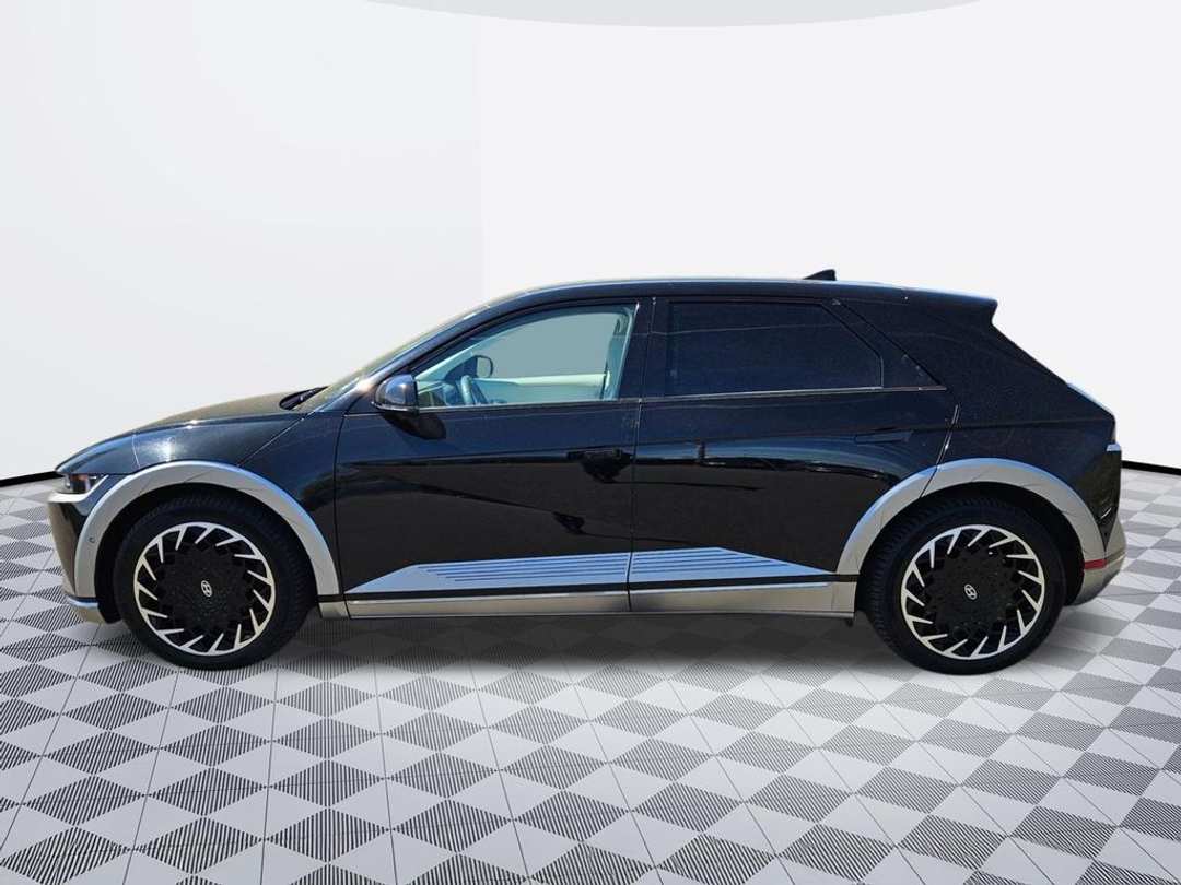 2023 Hyundai Ioniq 5 Limited - Image 3