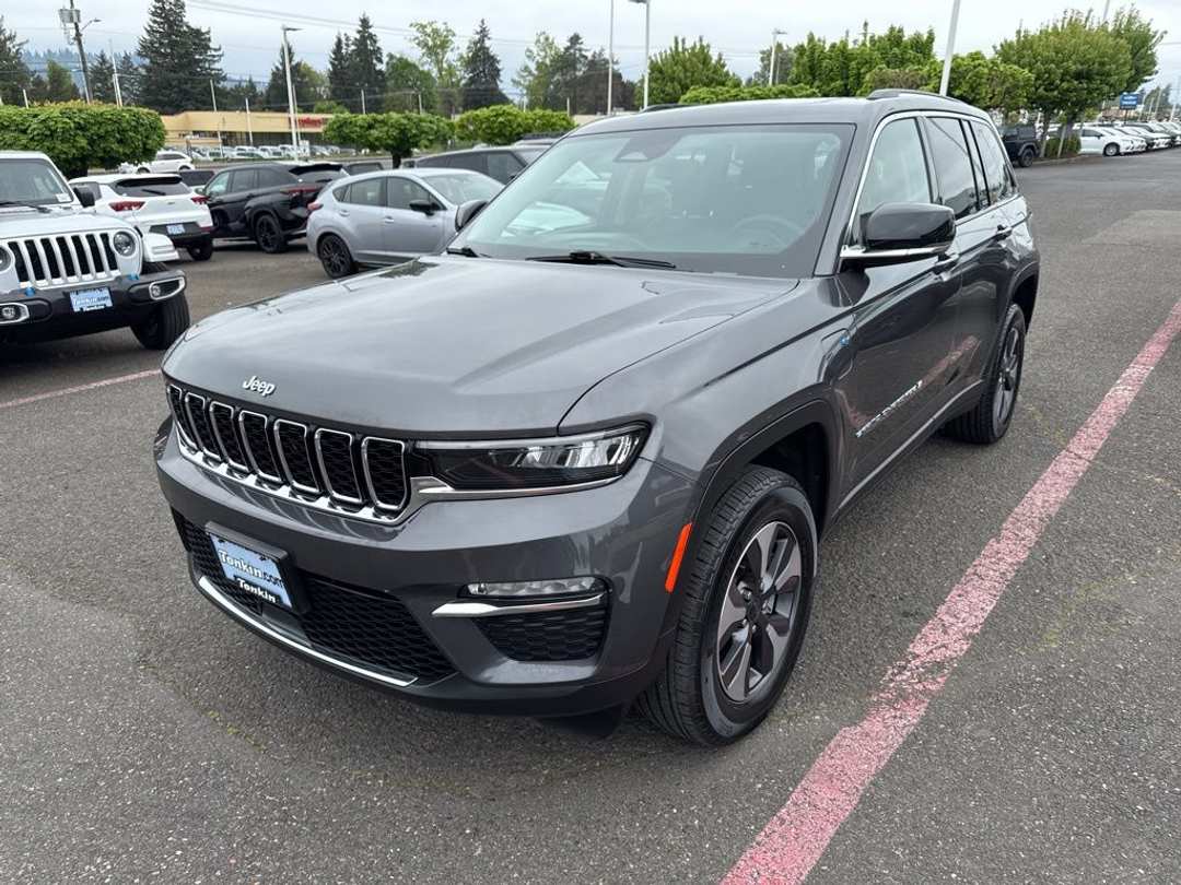 2022 Jeep Grand Cherokee 4xe - Image 3