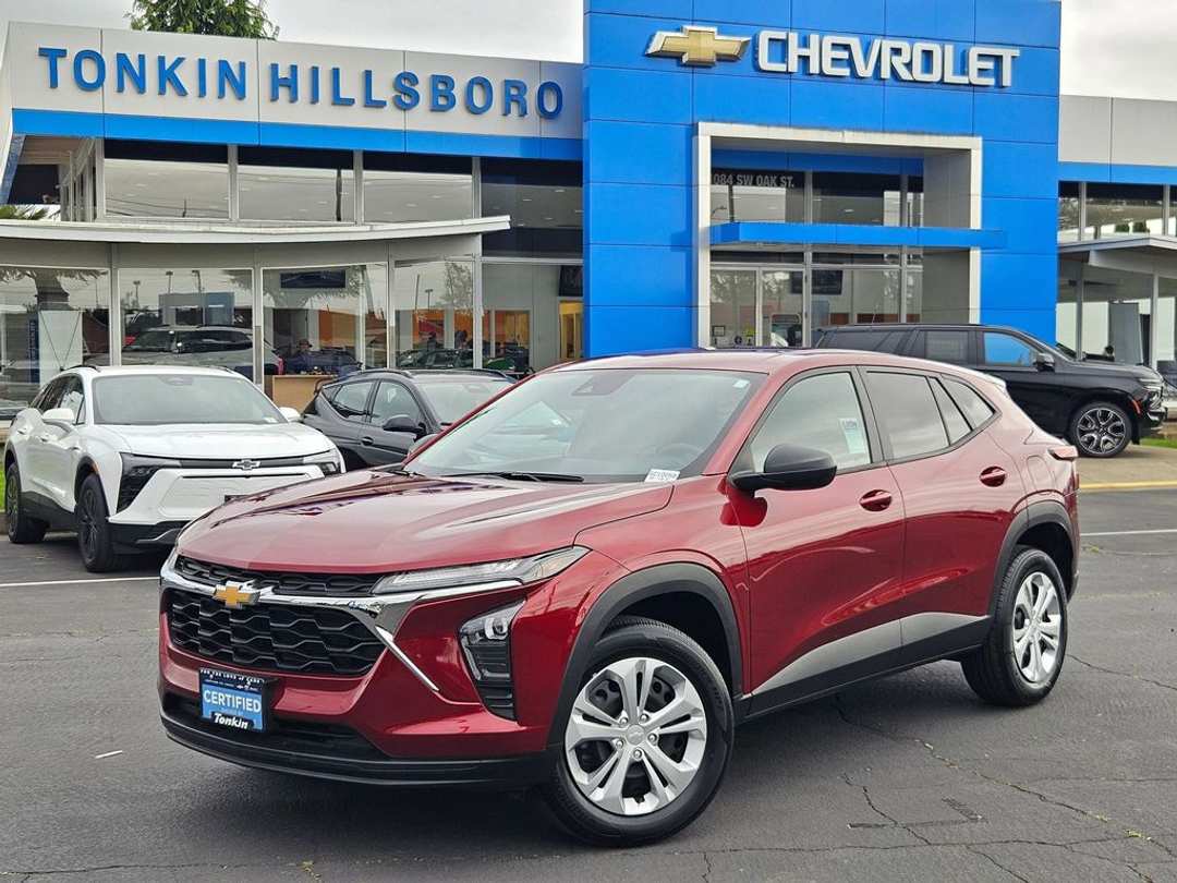 2024 Chevrolet Trax LS - Image 2