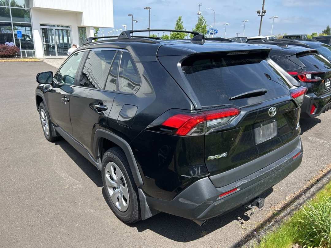 2021 Toyota Rav4 LE - Image 2