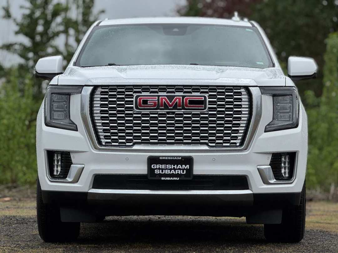2024 GMC Yukon Denali - Image 2