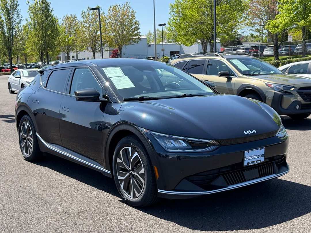 2024 Kia Ev6 Light - Image 2